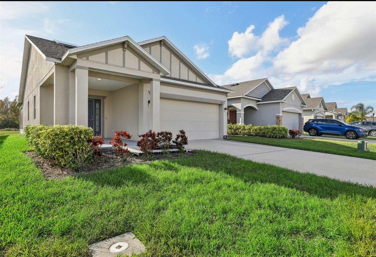 Property Photo: 4324 Desert Rose FL 34746