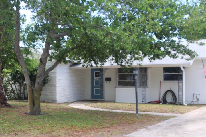 2580 68th Avenue S  St Petersburg FL 33712 photo