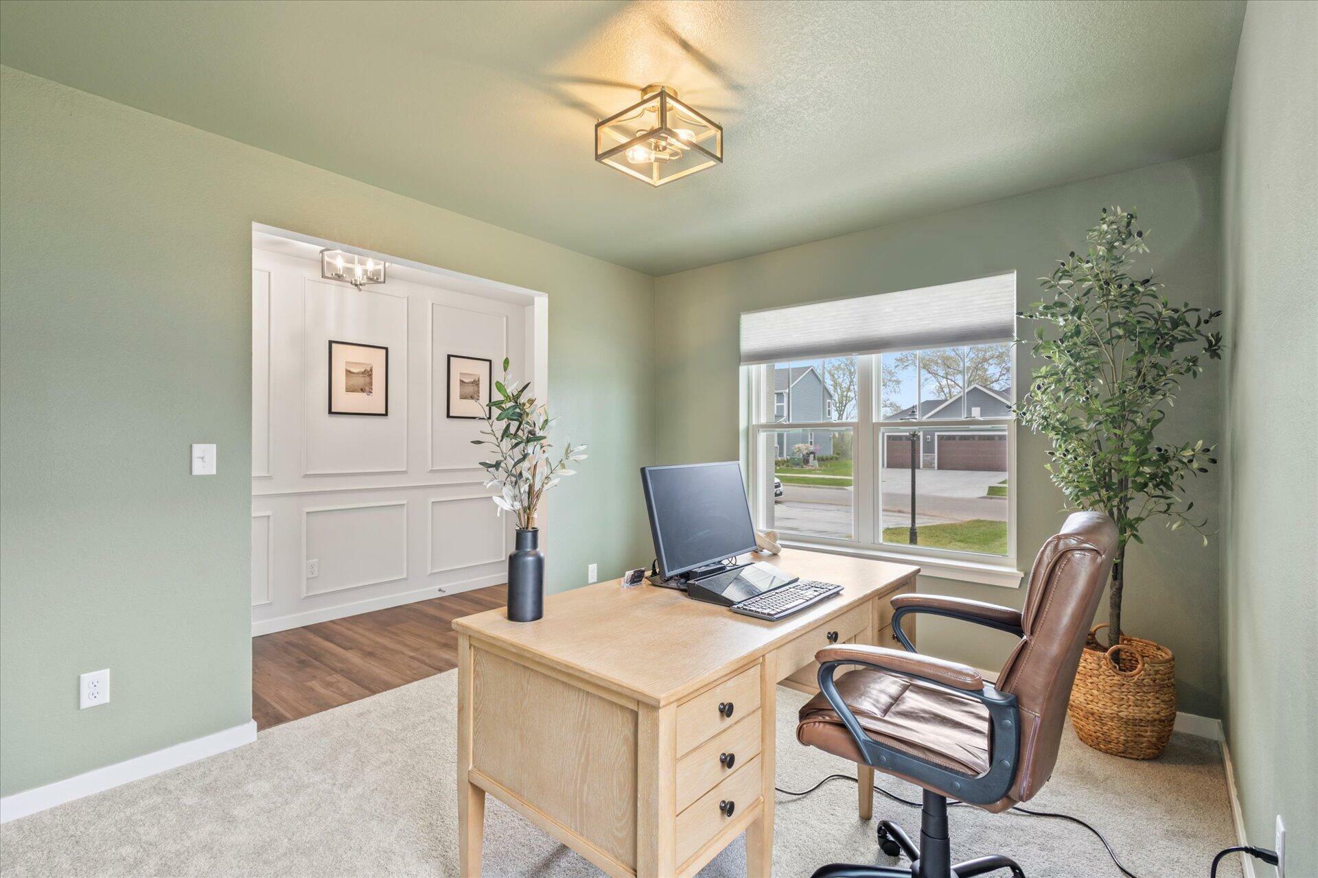 Property Photo: W228n7693 Woodland Ct WI 53089