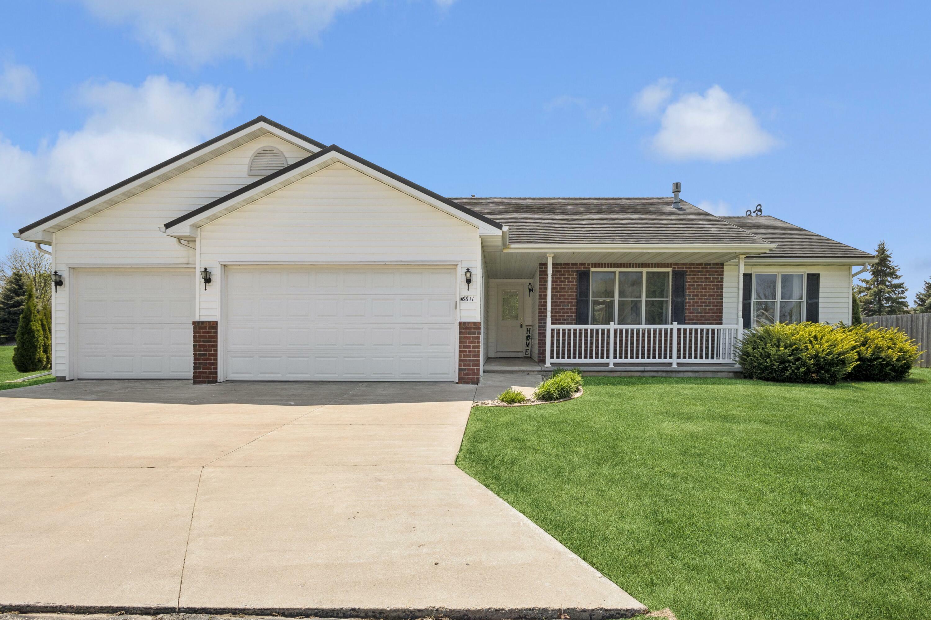 W6611 Flagstone Ct  Greenville WI 54942 photo