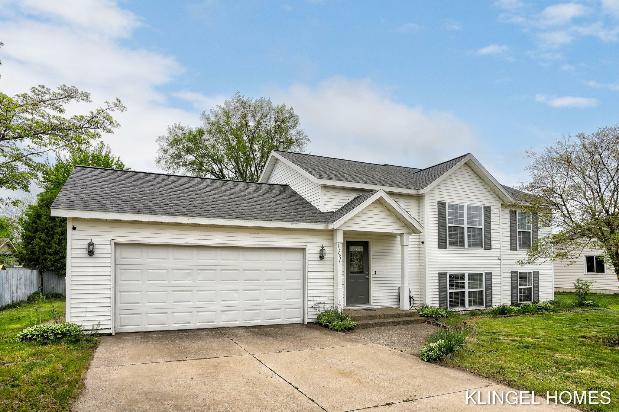 Property Photo: 13050 Westland Court MI 49424