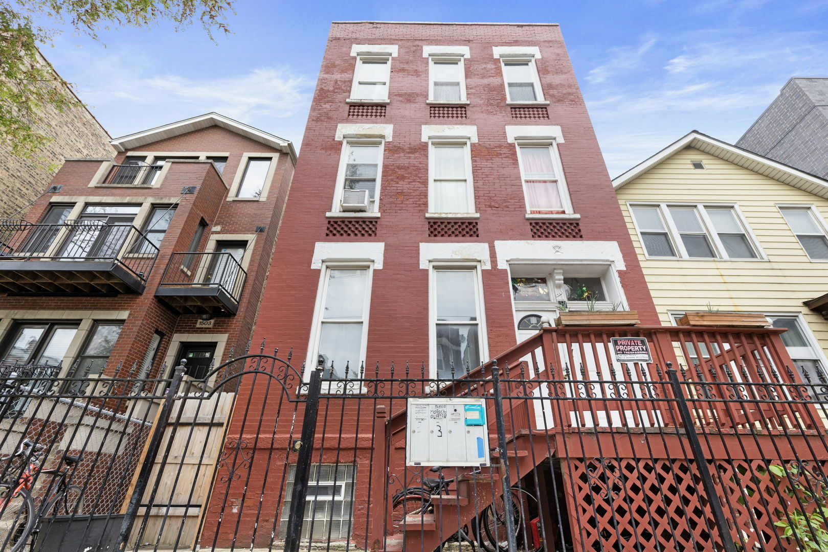 Property Photo: 1507 W Erie Street IL 60642