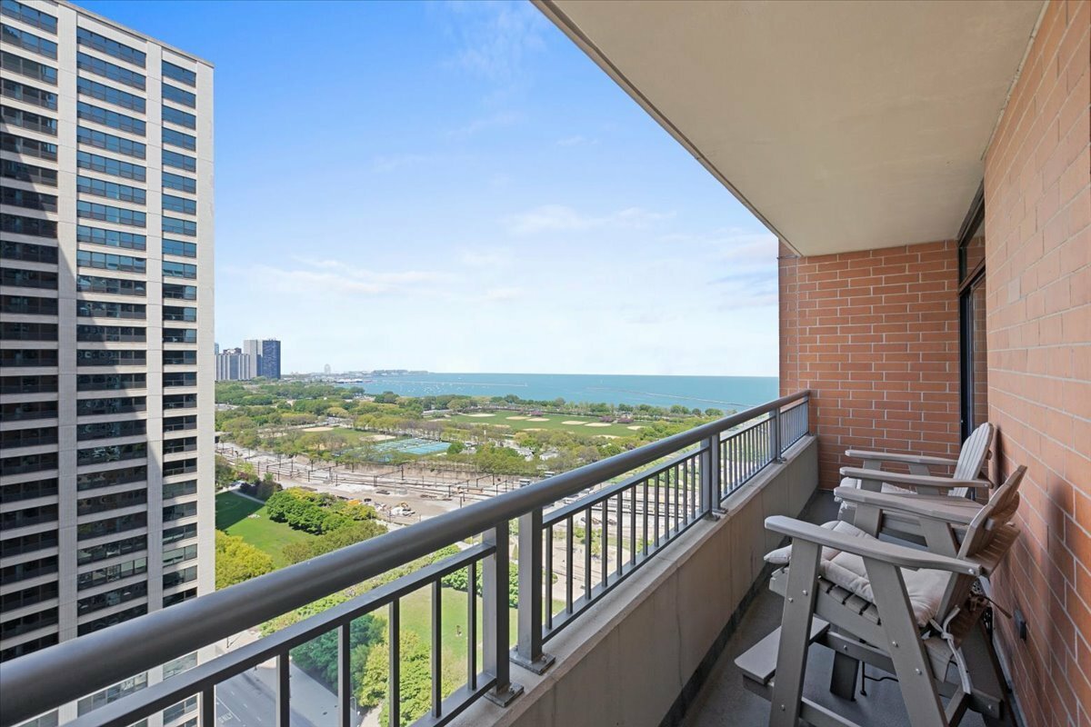 Property Photo: 1160 S Michigan Avenue 2806 IL 60605