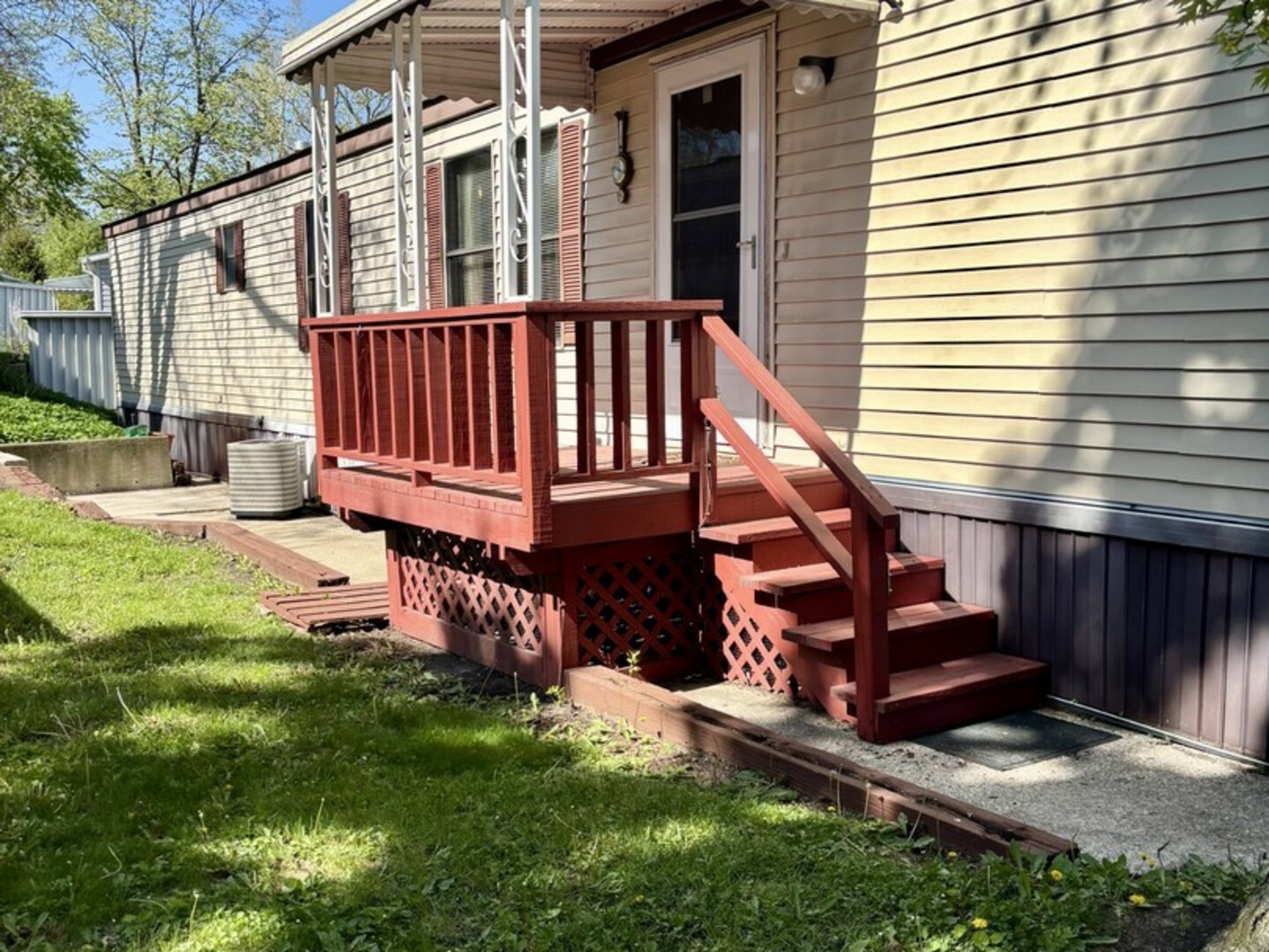Property Photo: 6801 S La Grange Road D16 IL 60525