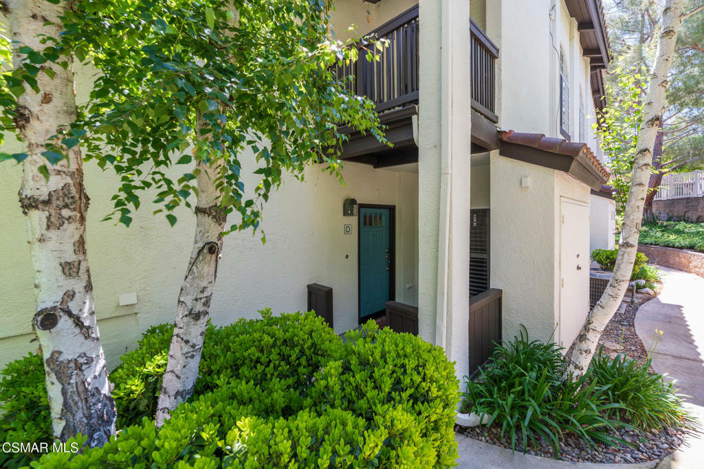Property Photo:  5560 Riodosa Trail #D  CA 91377 