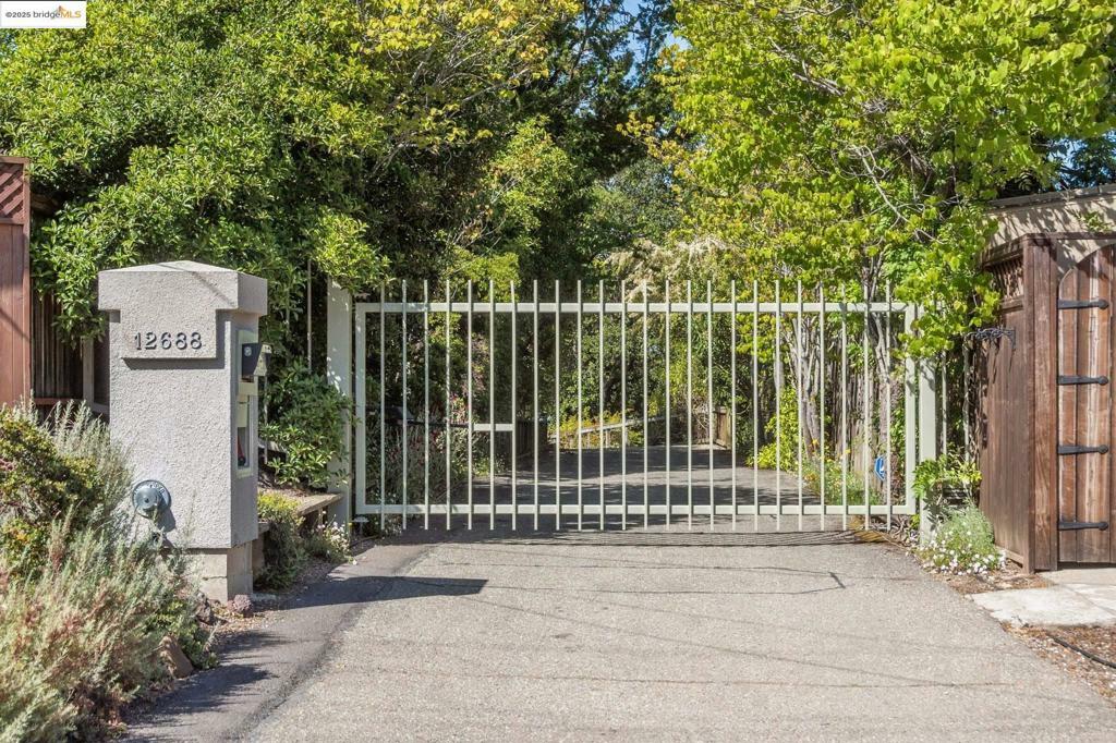 Property Photo:  12688 Brookpark Road  CA 94619 