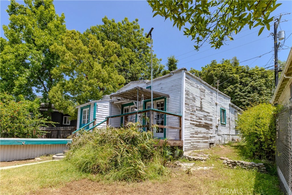 Property Photo: 2834 Delevan Drive CA 90065