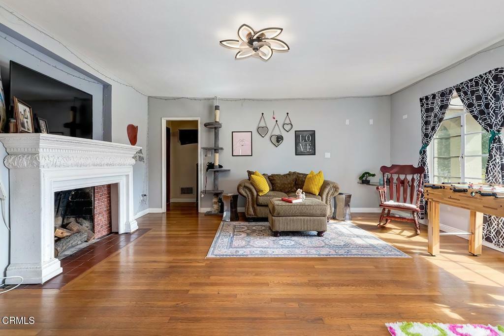 Property Photo: 1065 Nithsdale Road CA 91105