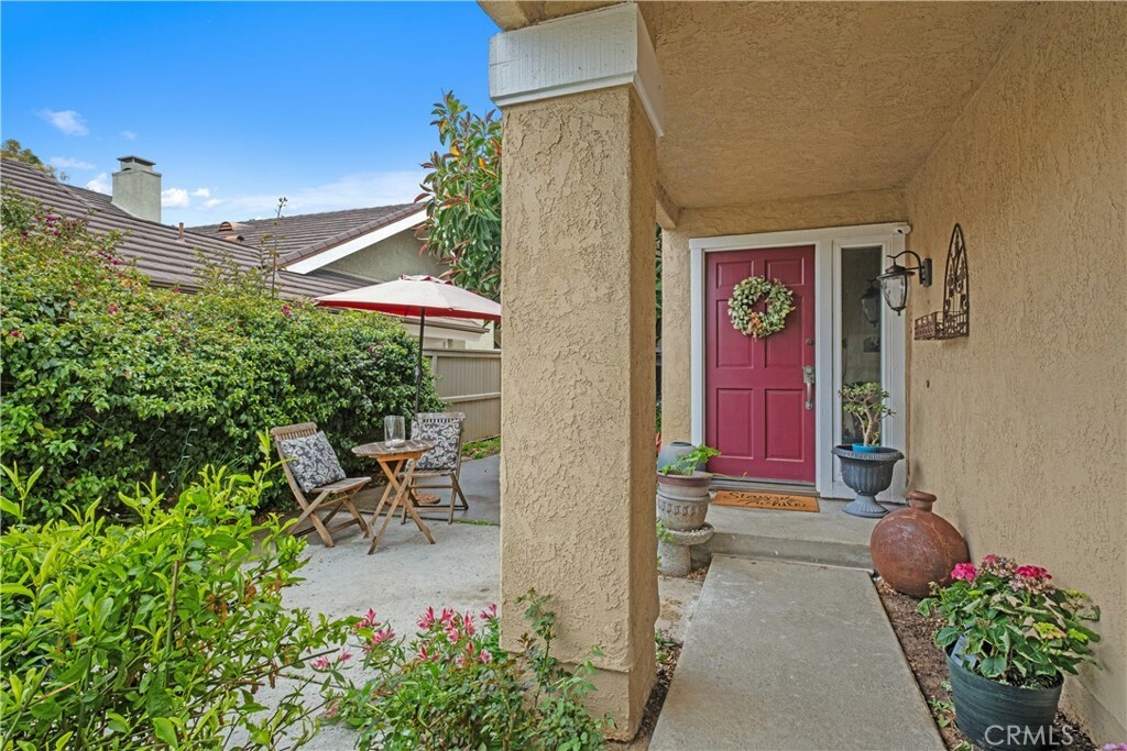 Property Photo:  9 Northgrove 11  CA 92604 