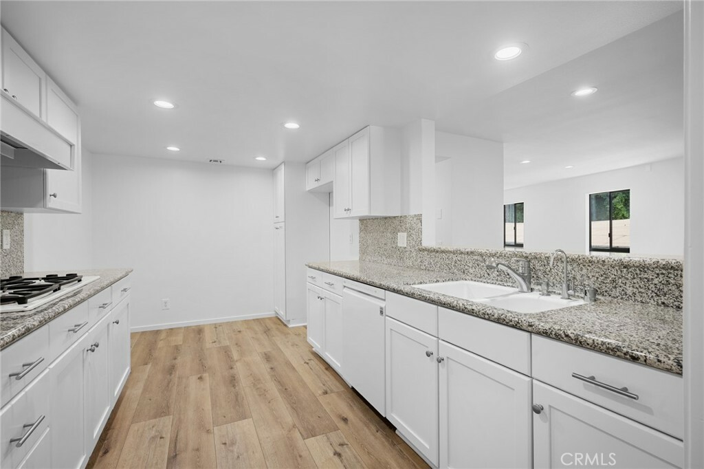 Property Photo: 4542 Willis Avenue 107 CA 91403