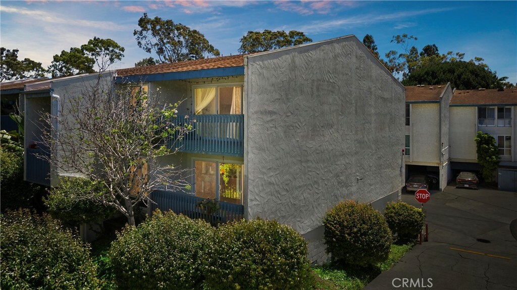 810 Camino Real 104  Redondo Beach CA 90277 photo