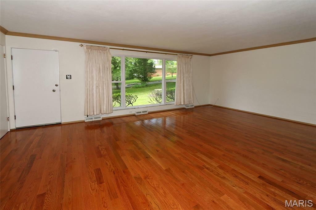 Property Photo: 11042 Easy Street MO 63074
