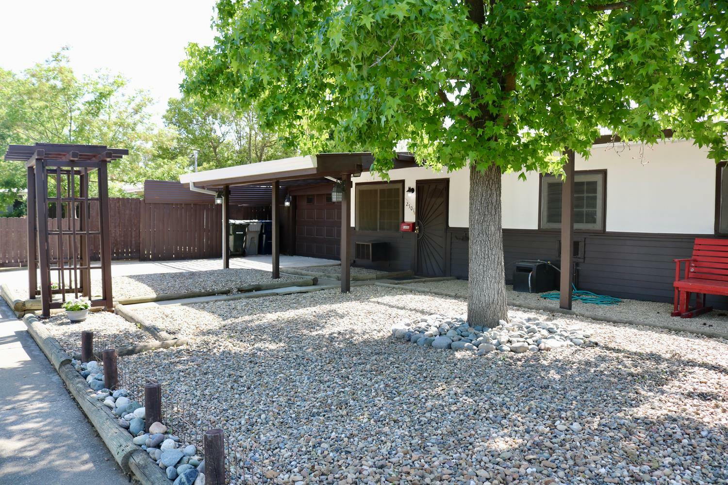 2501 Fernandez Drive  Sacramento CA 95822 photo