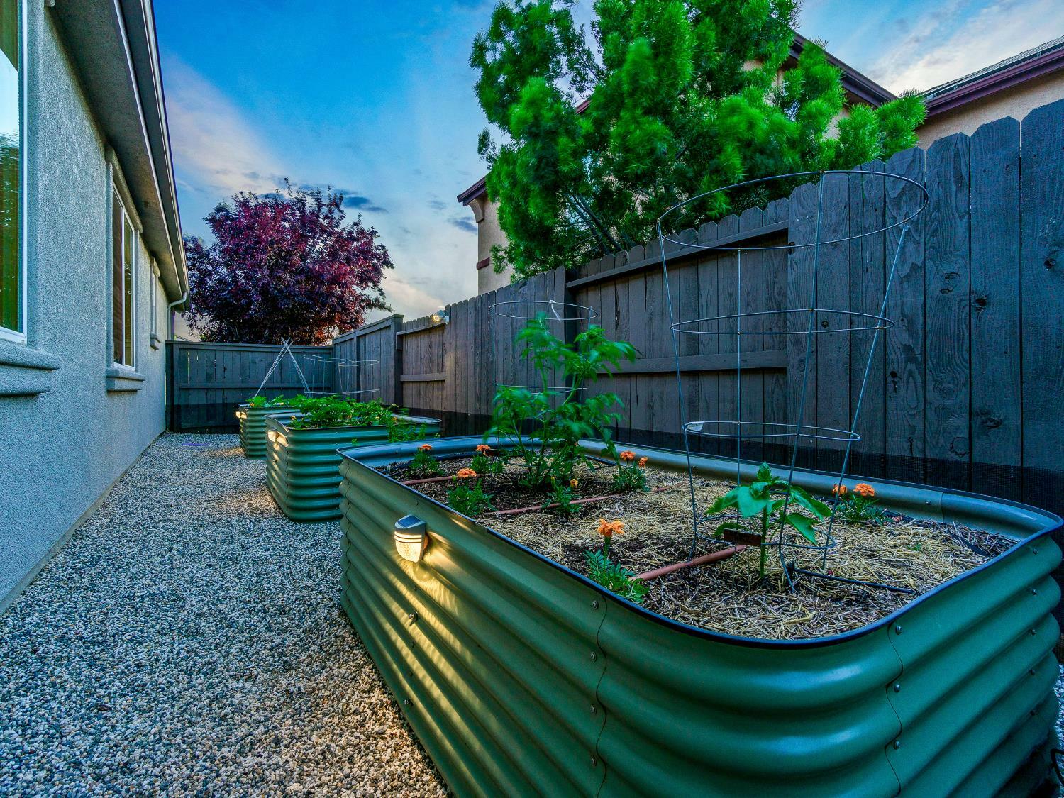Property Photo: 4015 David Loop CA 95762