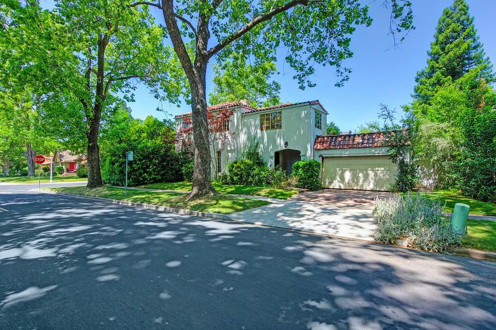 Property Photo: 1701 4th Avenue CA 95818