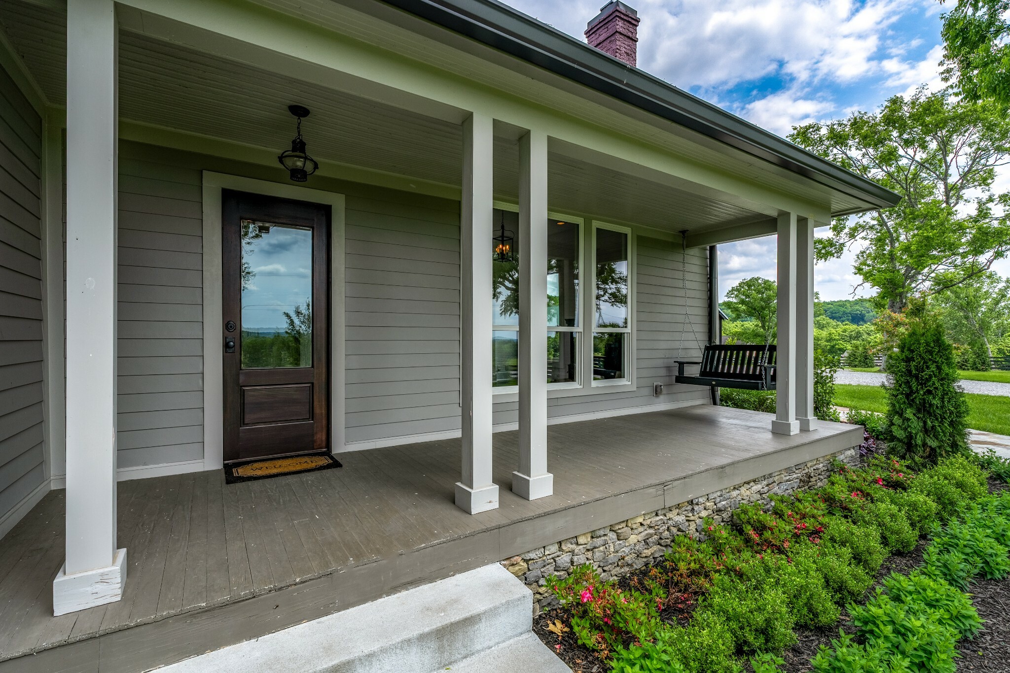 Property Photo: 1990 Dr Robinson Rd TN 37174