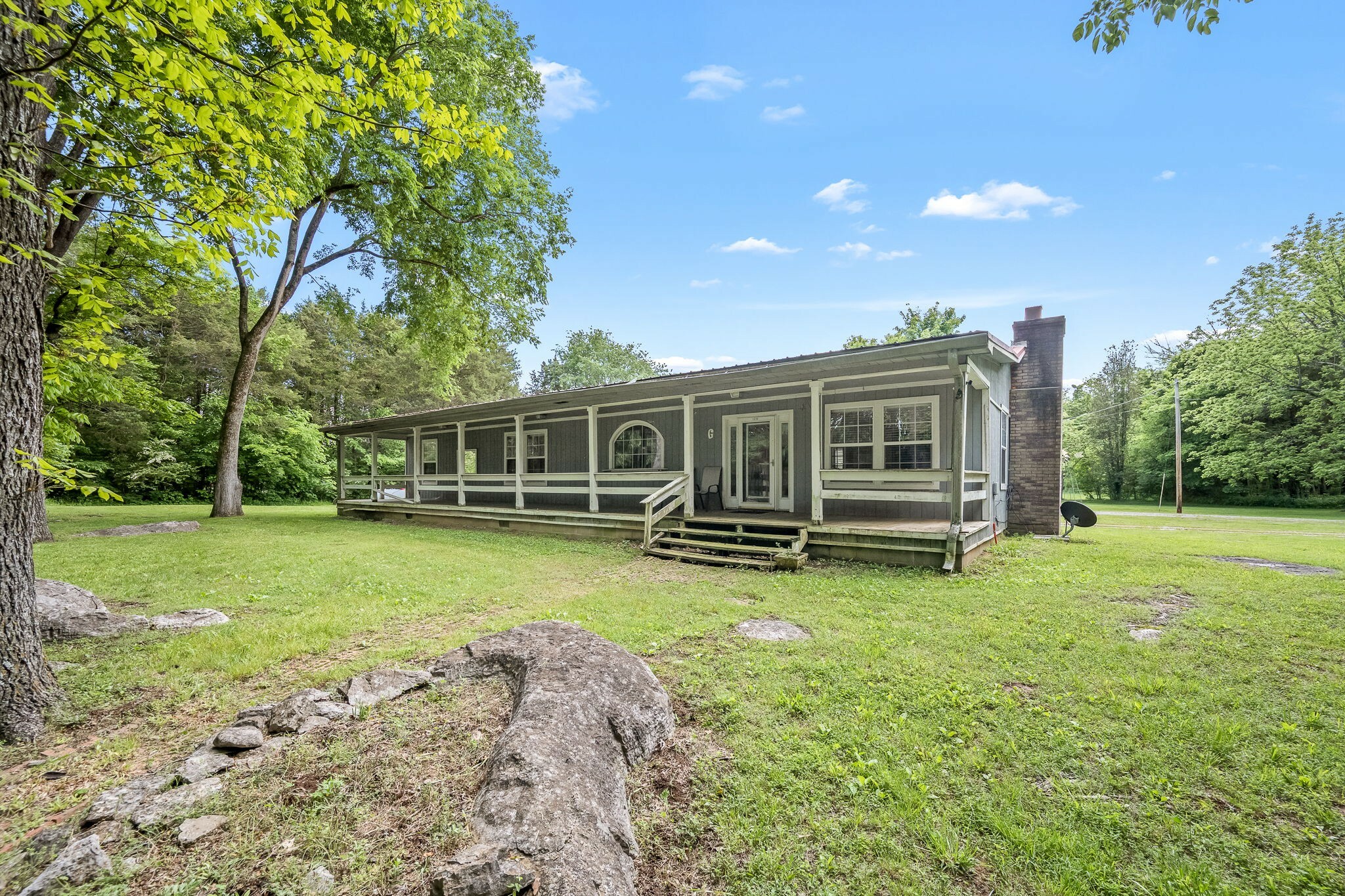 Property Photo: 1418 Unionville Deason Rd TN 37160