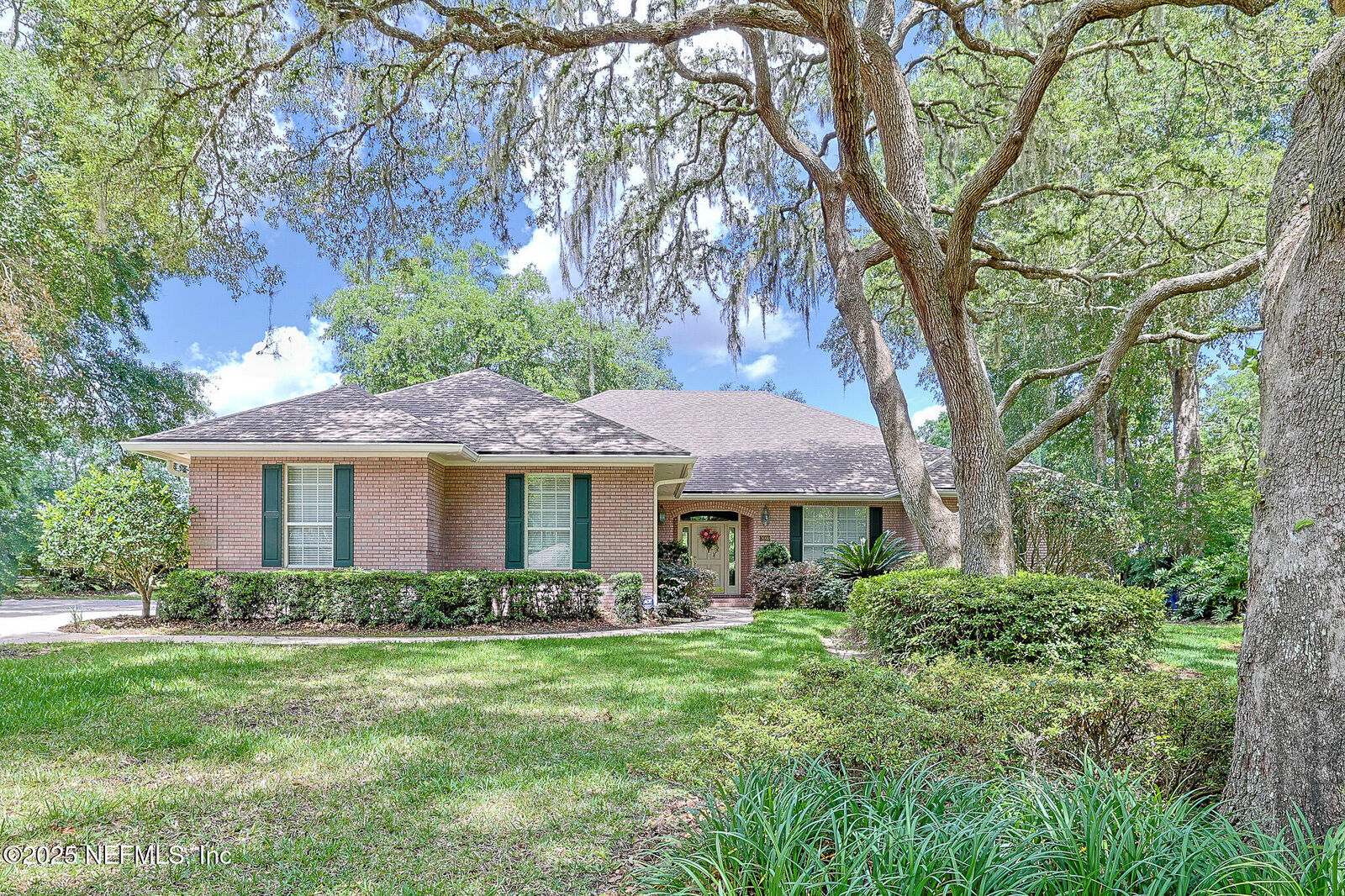 Property Photo: 3666 Cypress Point Court FL 32043