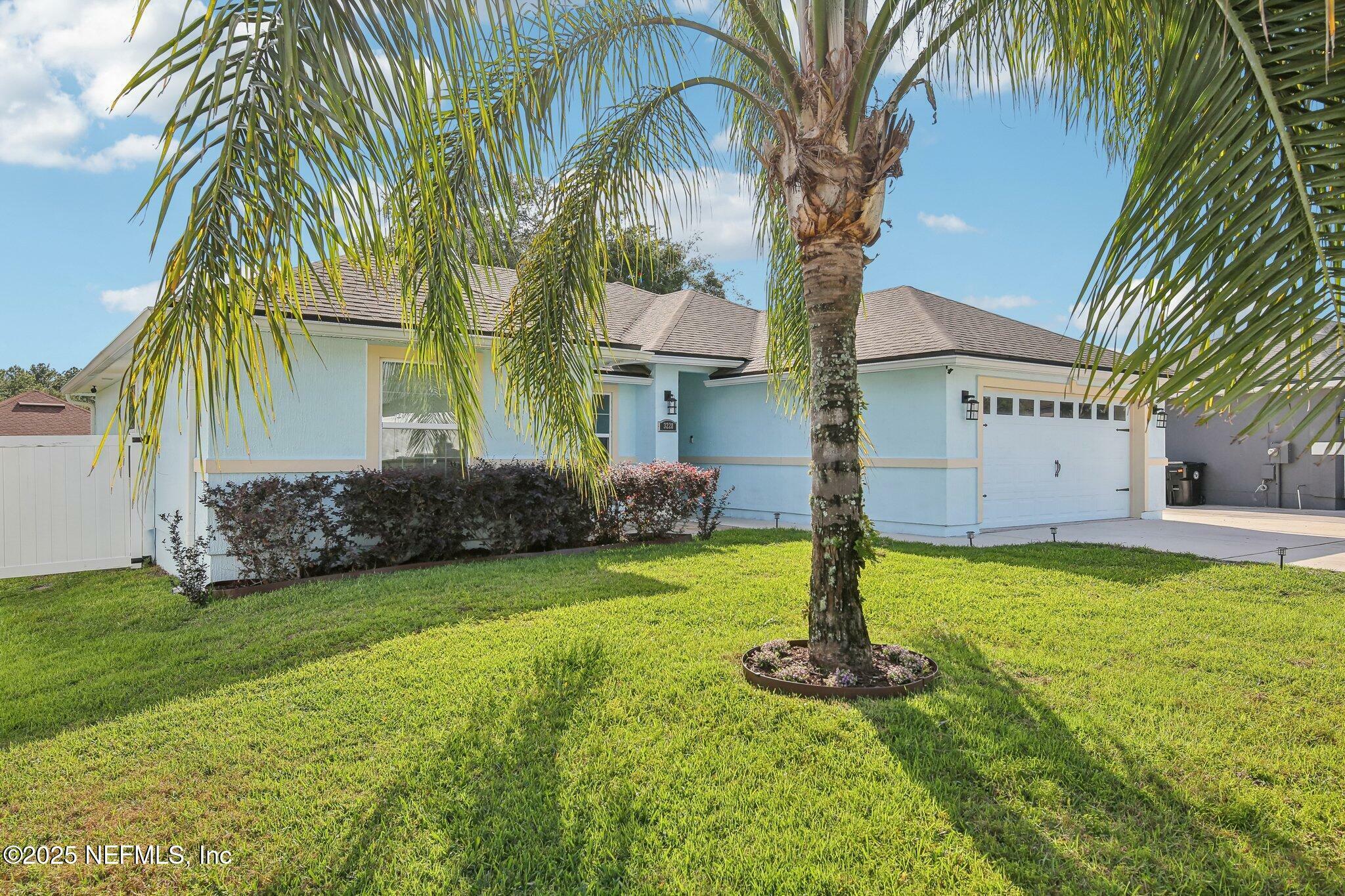 Property Photo: 3228 Deer Creek Drive FL 32068