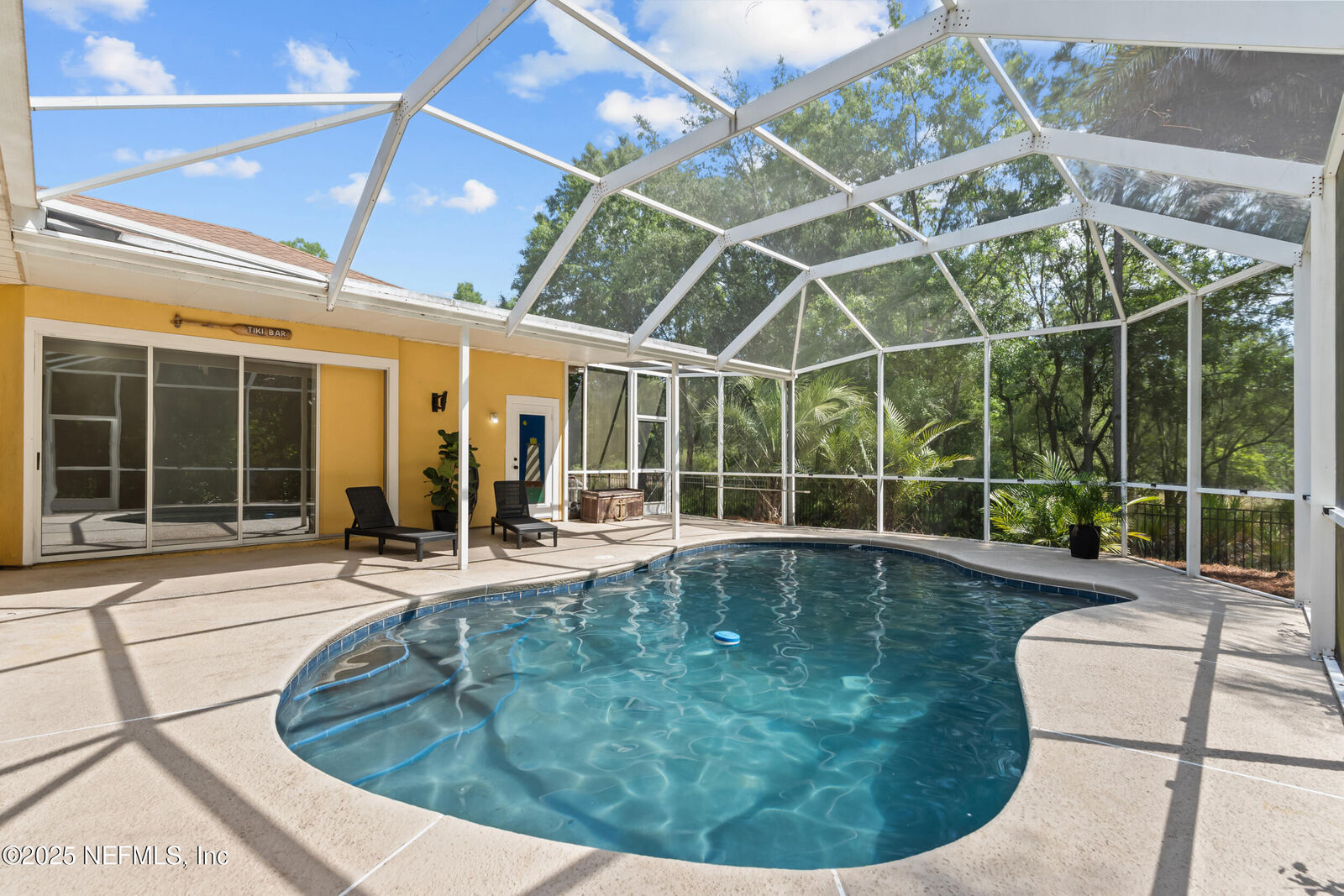 Property Photo: 661 Wakeview Drive FL 32065