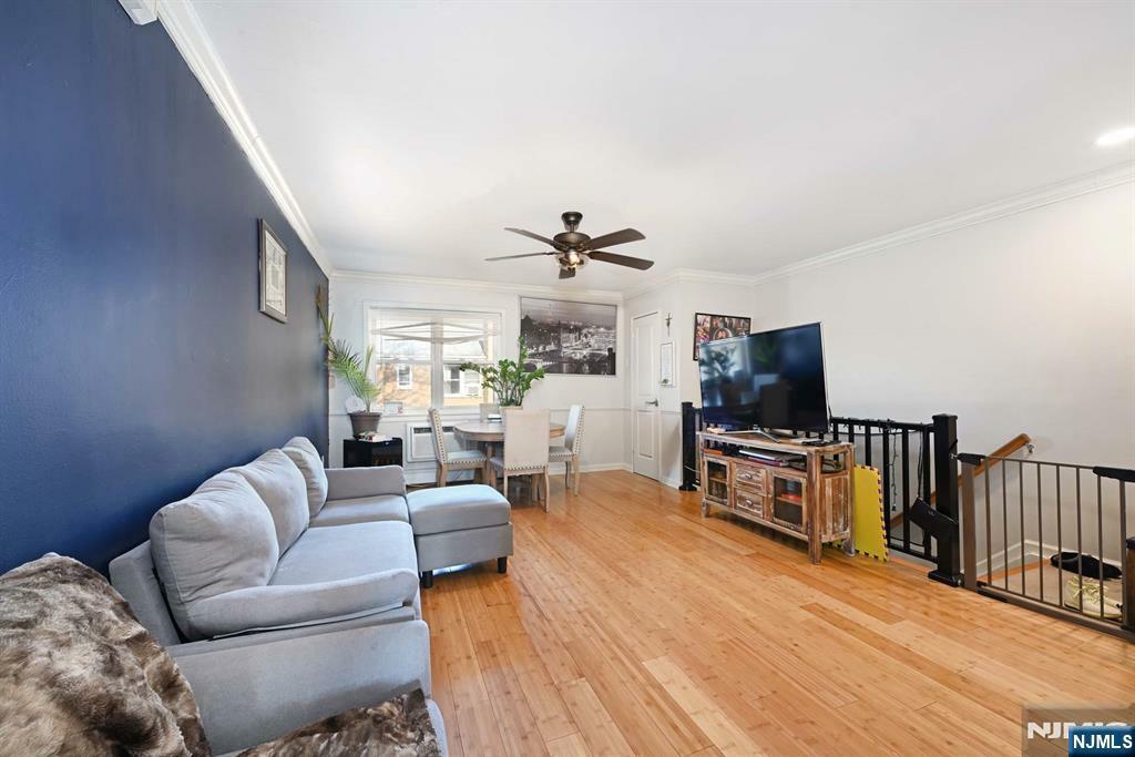 Property Photo:  725 Joralemon 16  NJ 07109 