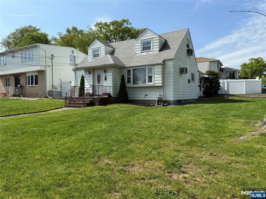 65 Hamilton Avenue  Elmwood Park NJ 07407 photo