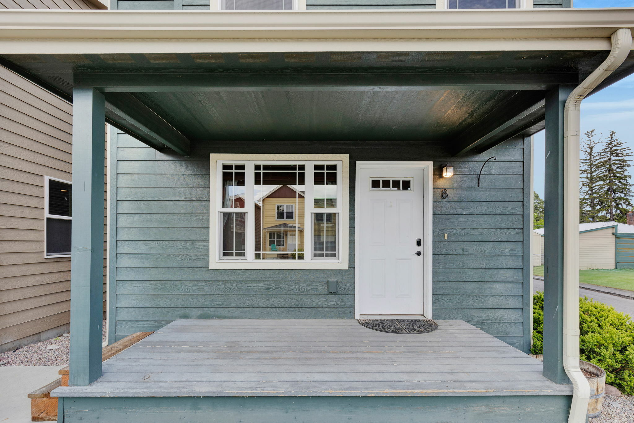 Property Photo: 2337 S 3rd Street W 8 MT 59801