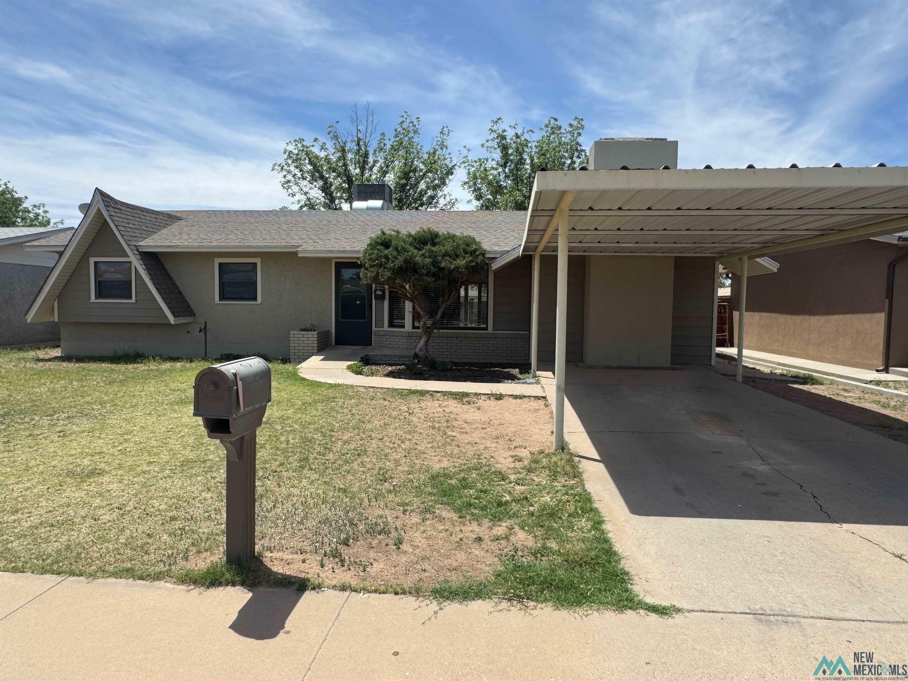 Property Photo: 1805 W Clayton Ave Avenue NM 88210