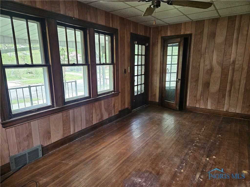 Property Photo: 1745 Stahlwood Avenue OH 43613