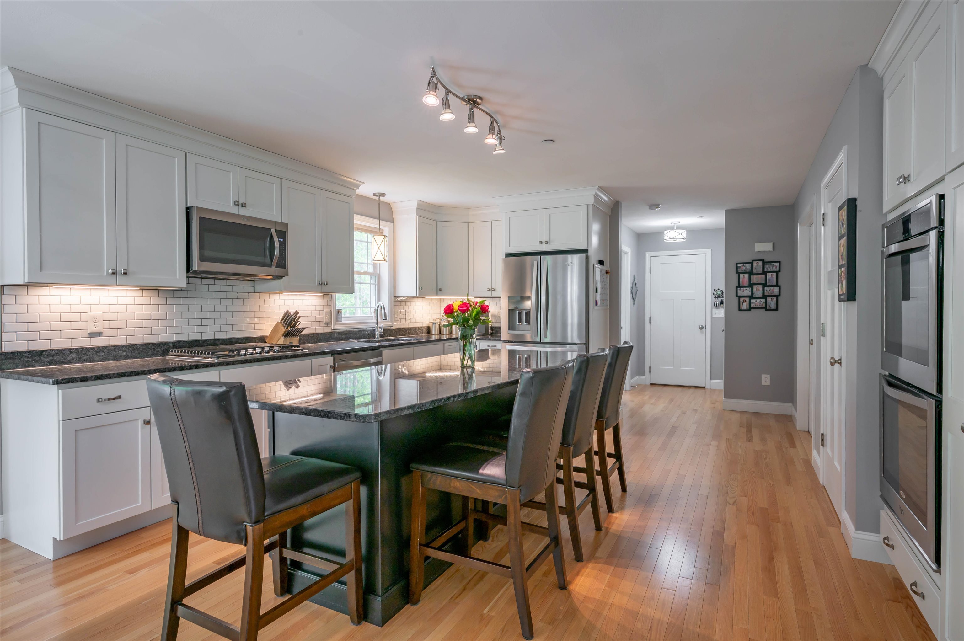 Property Photo: 9 McCurdy Road NH 03070