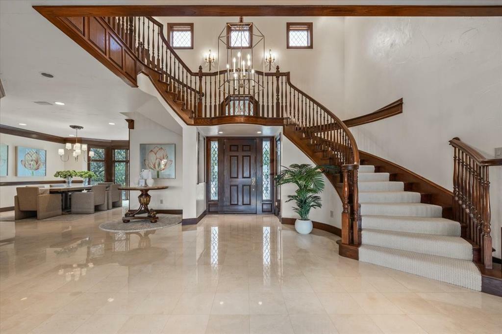 Property Photo: 6908 Ridgewood Drive TX 76132