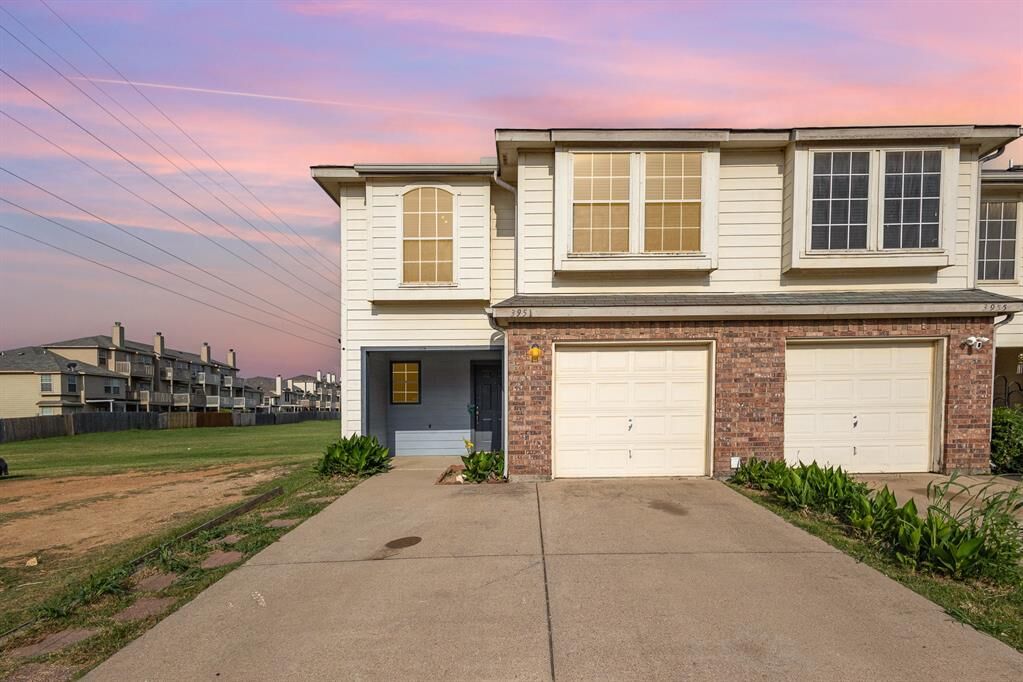 Property Photo: 3951 Fernando Drive TX 76040