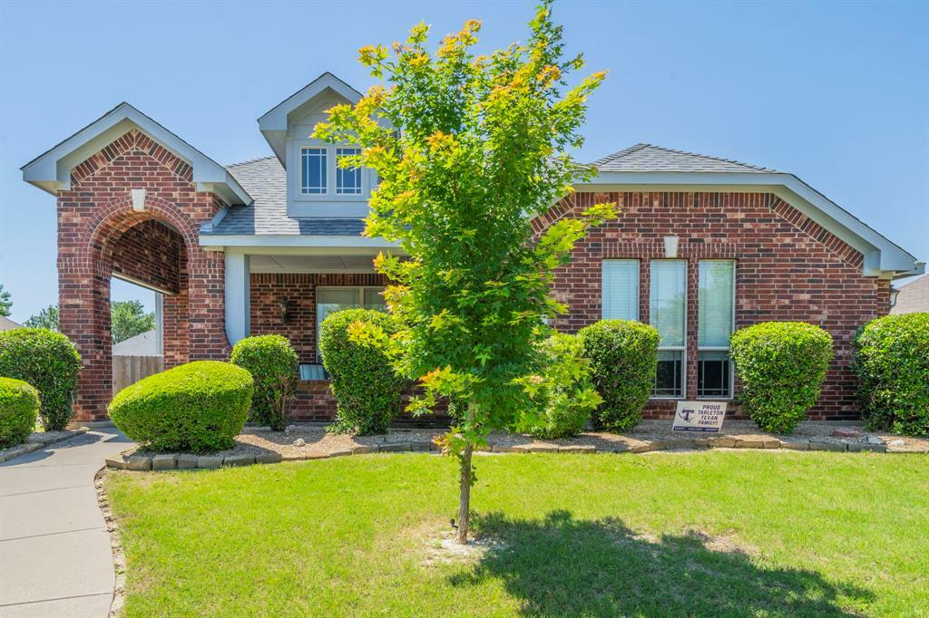 Property Photo: 6606 Morning Dew Drive TX 76065