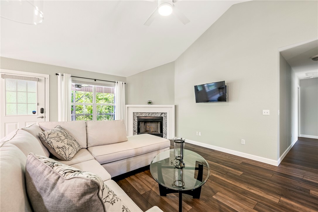 Property Photo: 2 Haslemere Lane AR 72714