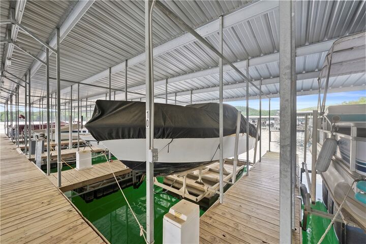 Property Photo:  21432 Lakeview Drive  AR 72732 