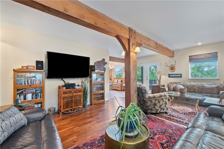 Property Photo: 21432 Lakeview Drive AR 72732