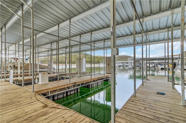 Property Photo: 21432 Lakeview Drive AR 72732