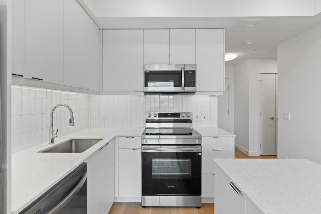 Property Photo: 8500 19 Avenue SE 1311 AB T2A 0M8