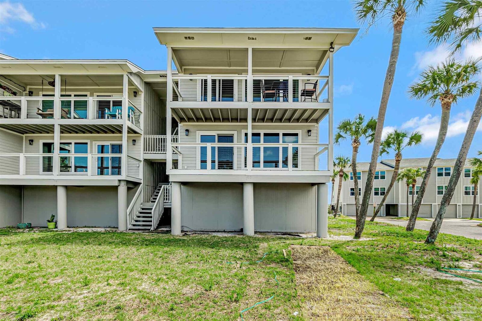 Property Photo:  200 Pensacola Beach Rd E2  FL 32561 