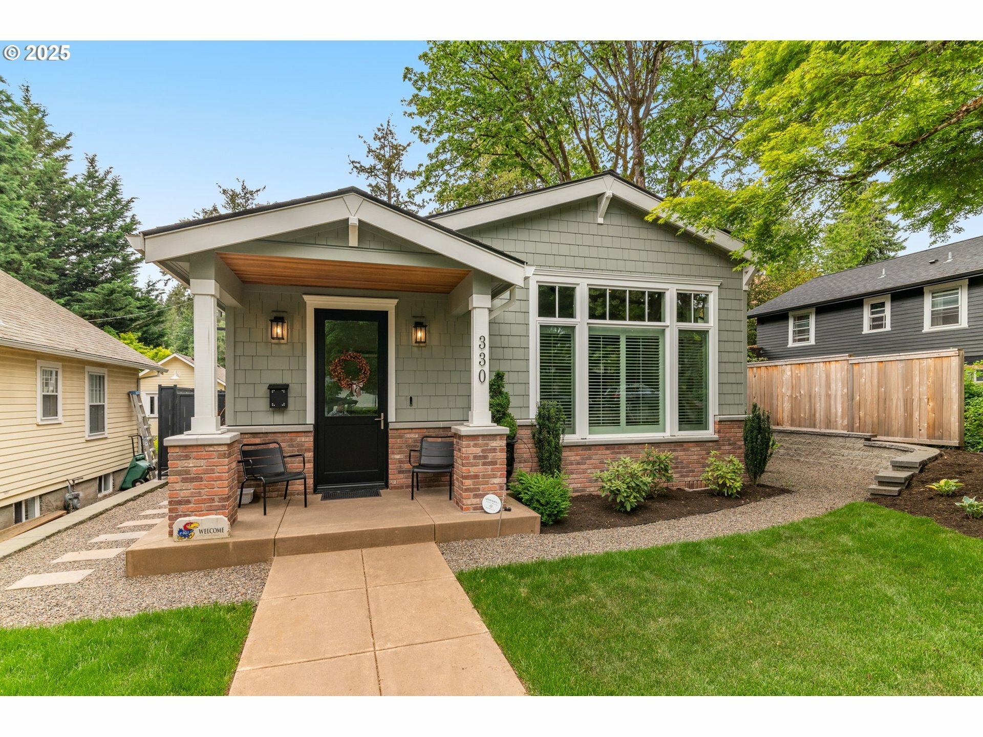 Property Photo: 330 6th St OR 97034