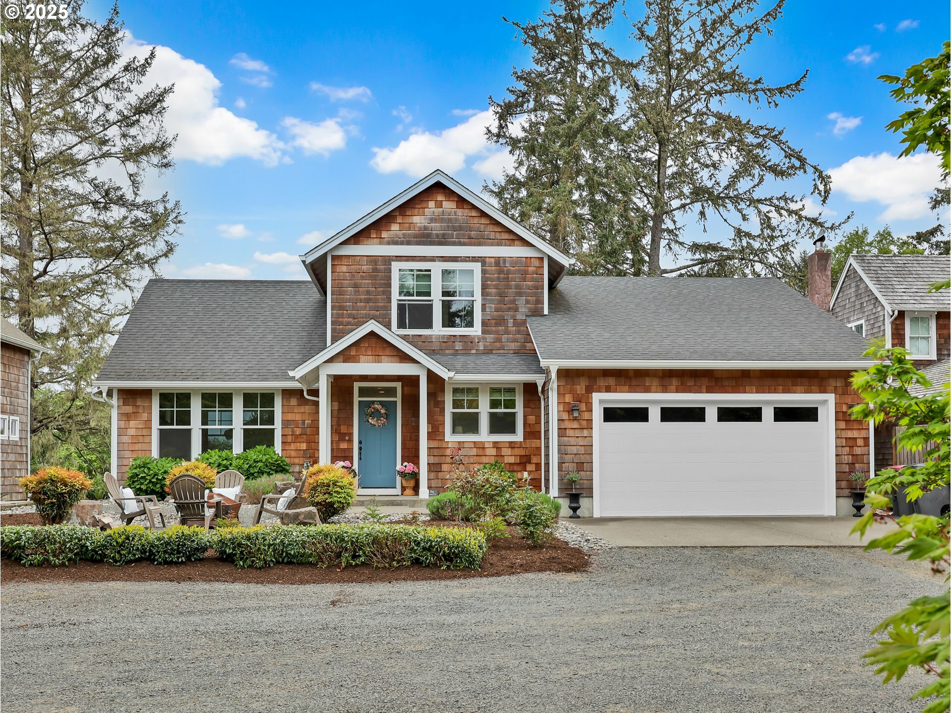 Property Photo: 196 Dylan Ct OR 97138