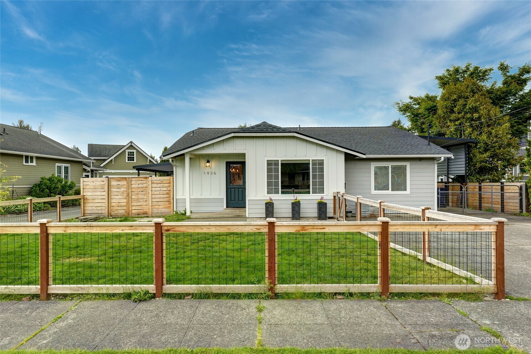 Property Photo: 1936 Harding Street WA 98022