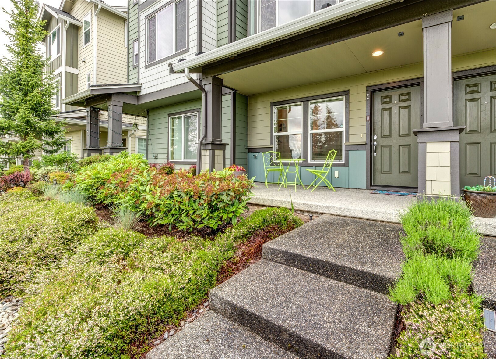 Property Photo:  13416  45th  SE 5  WA 98012 