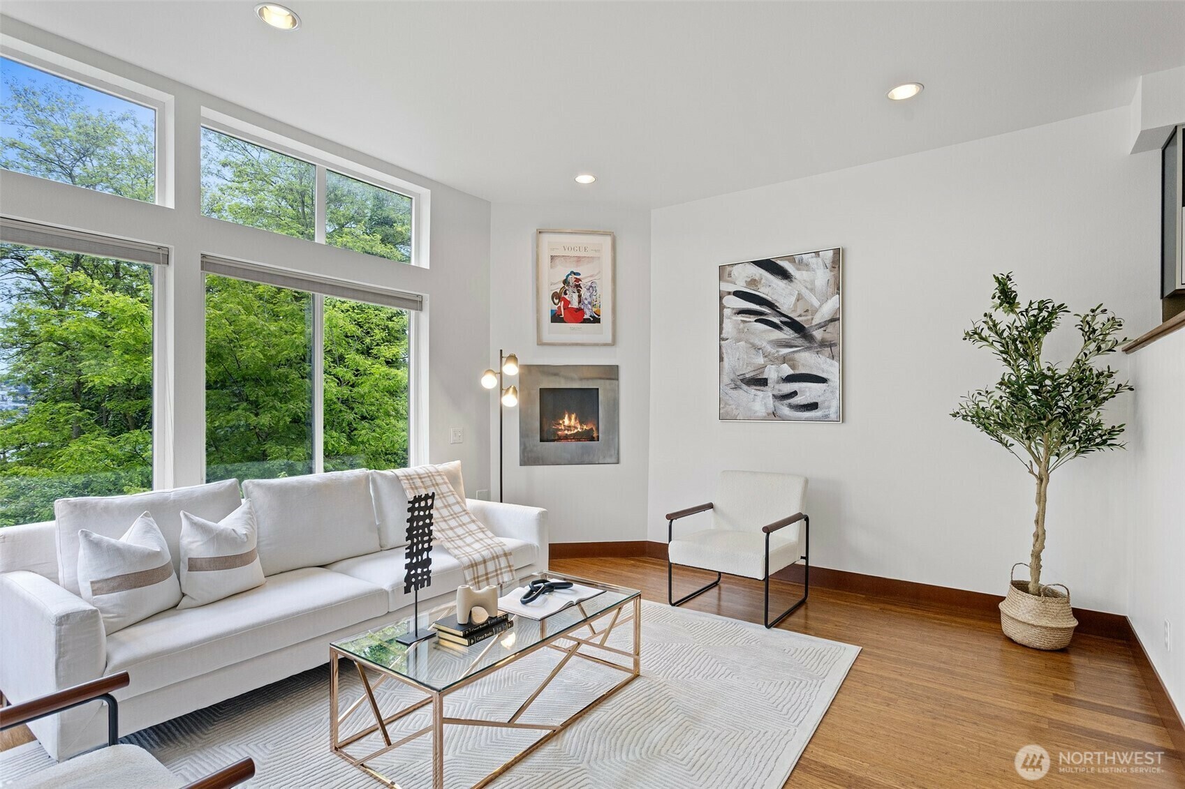 Property Photo: 566 McGraw Street WA 98109