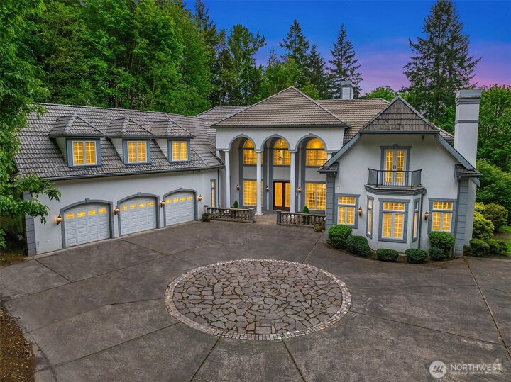 22135 SE 134th Street  Issaquah WA 98027 photo