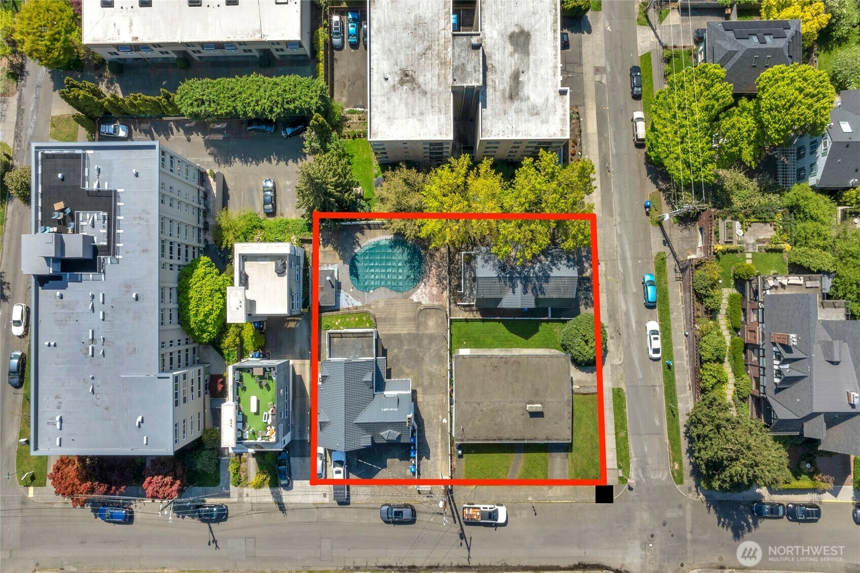 215 W Kinnear Place  Seattle WA 98119 photo