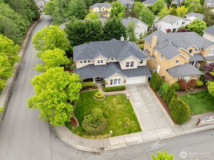 Property Photo: 24006 SE 10th Street WA 98075