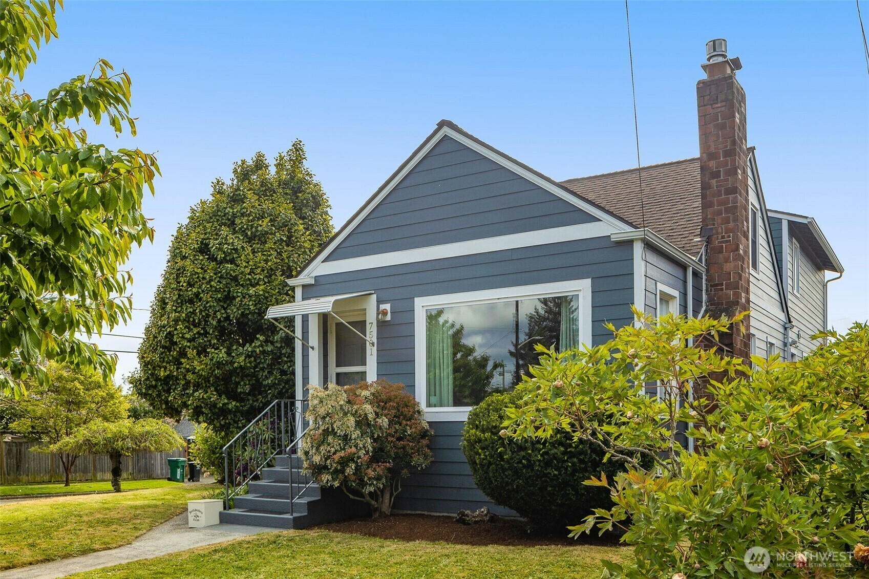 Property Photo: 7501 26th Avenue NW WA 98117