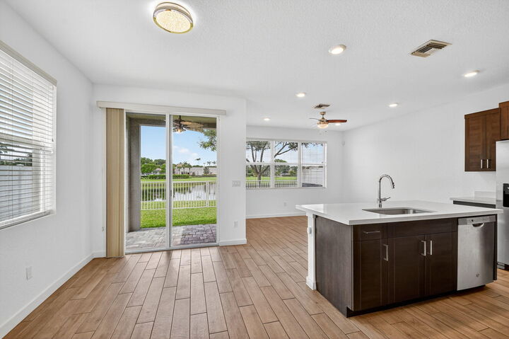 Property Photo: 8606 Via Mar Rosso FL 33467