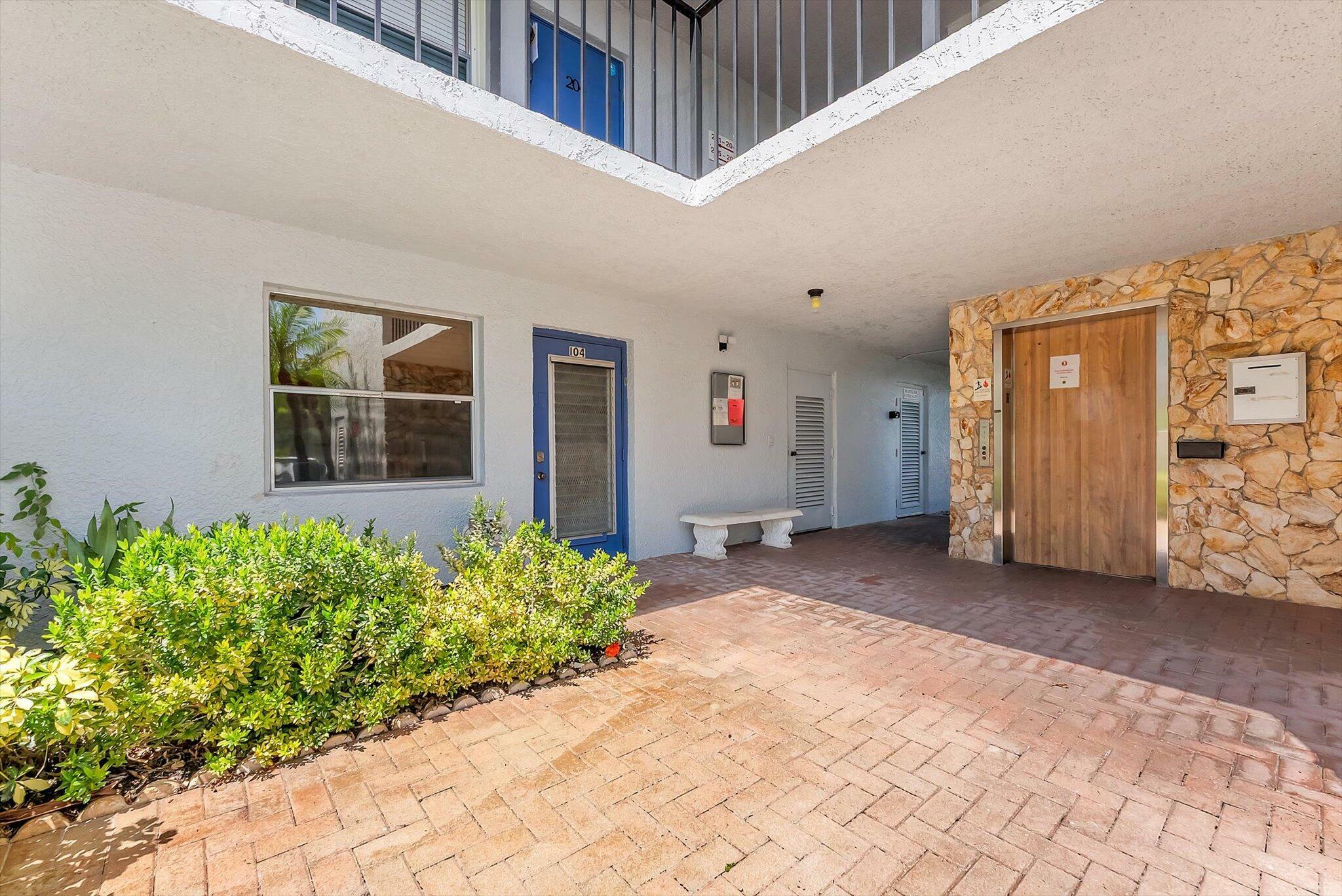 Property Photo: 14723 Cumberland Drive 1040 FL 33446